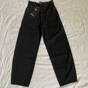 NWT Levis Balloon Jeans